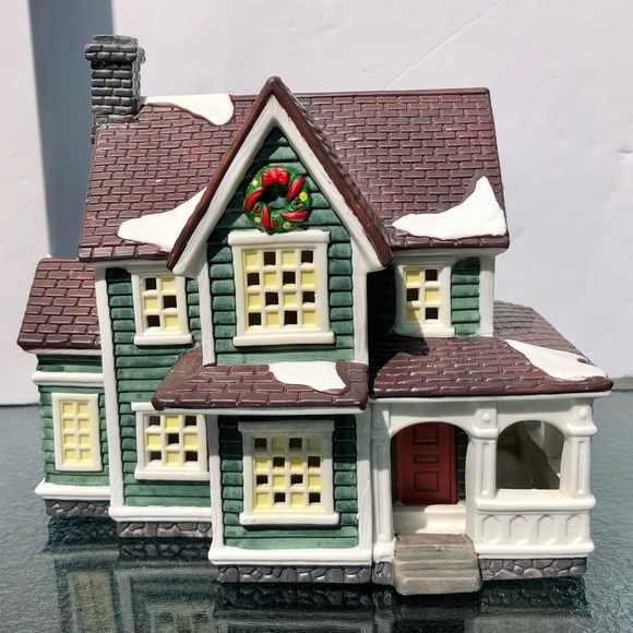 Porcelain Lighted House, Christmas Village - Picture 3 of 12